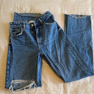 Blue Distressed High-Rise Jeans Zara